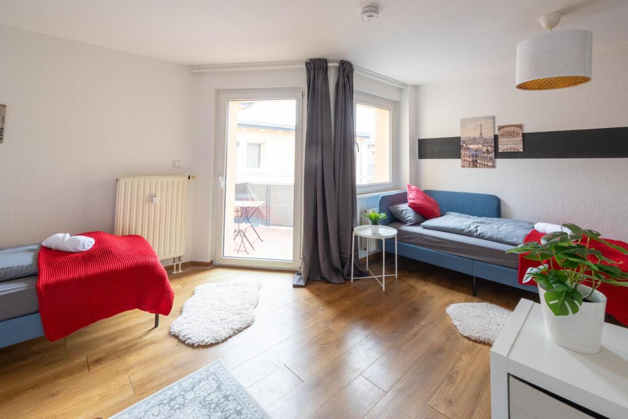 Fullhouse - Halle - T28 - Hawk Apartment Екстер'єр фото